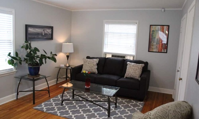 Lenox House | Midtown Bungalow walkable to Hip