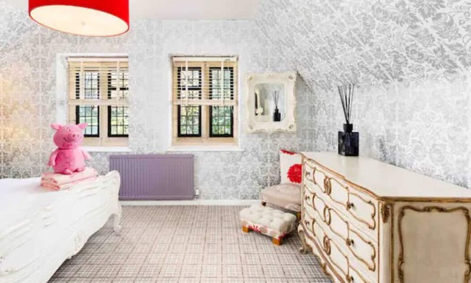 Wickhamford Cabin | Piglet Lodge Cotswolds