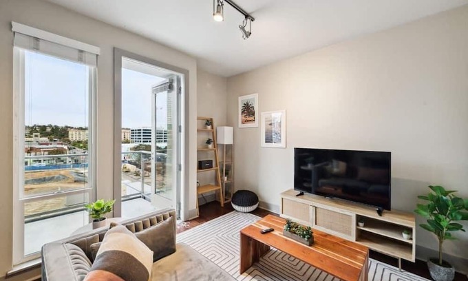 East Village Apartment | East Village 1 BR w/ Office by Anyplace - 11591