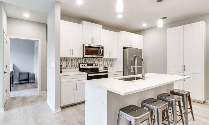 Bloomington Apartment | New-Build Bloomington Apartment ~ 3 Mi to Downtown