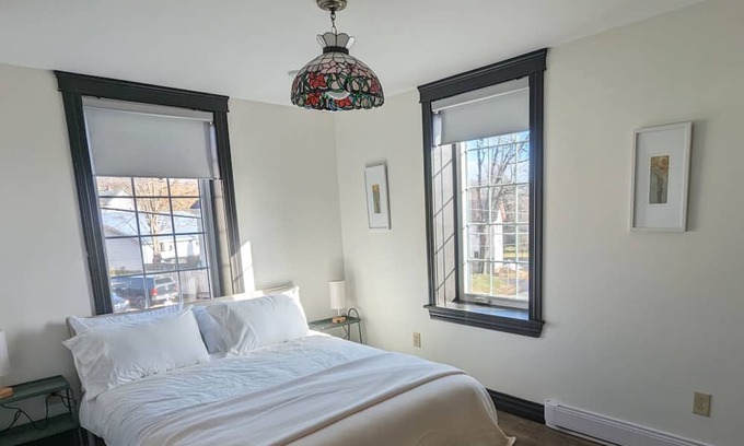 Canning Apartment | Beautiful River View Apartment in Wine Country