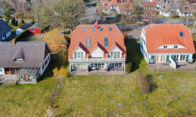 Ostseebad Prerow Apartment | The yellow from Dars 6 Clara