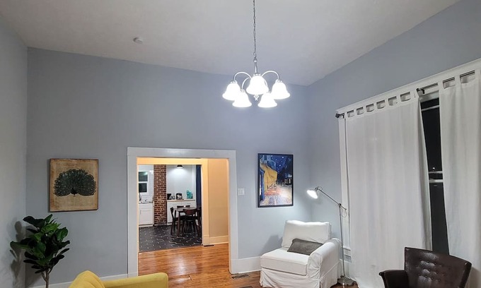 Jackson House | Craftsmanship Charmer Midtown Jackson