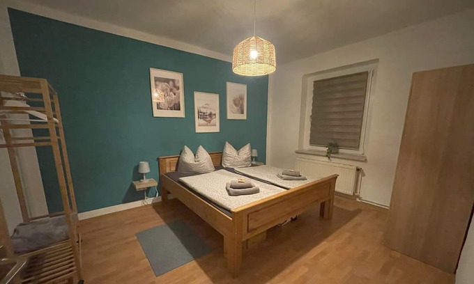 Pasewalk Apartment | Ferienwohnung Apartment in der Innenstadt von Pasewalk, Parkplatz vor der Tür