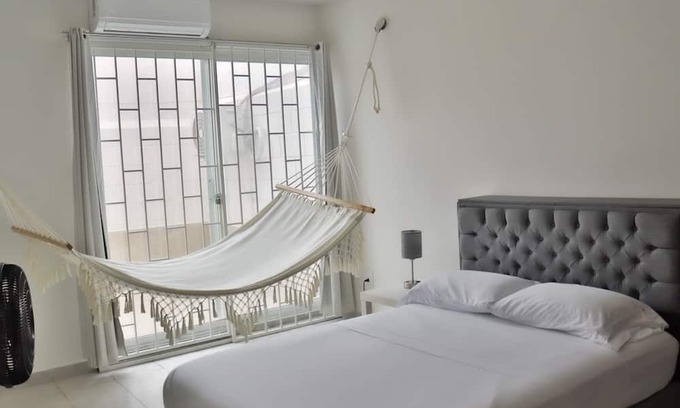 Las Bajadas Apartment | Well located airconditioned apartment. We invoice!