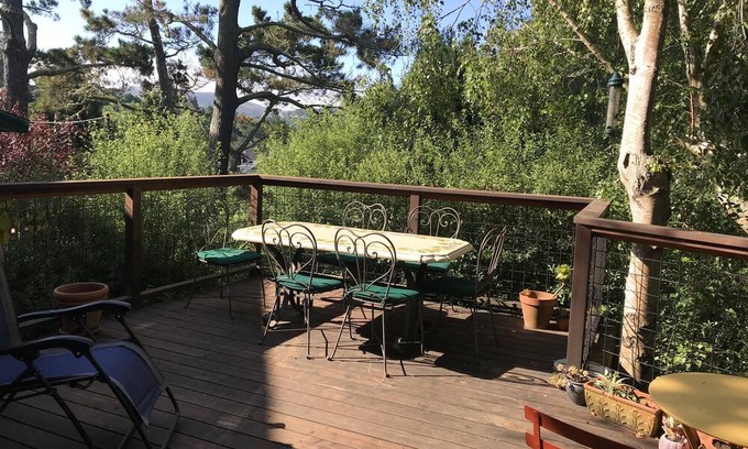 Tamalpais-Homestead Valley House | Charming private Mill Valley retreat close to Muir Woods GGBridge. Trees!