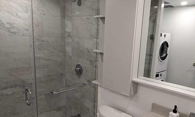 Markham Condo | Entire Markham Newly built Luxury Condo 1-bdrm
