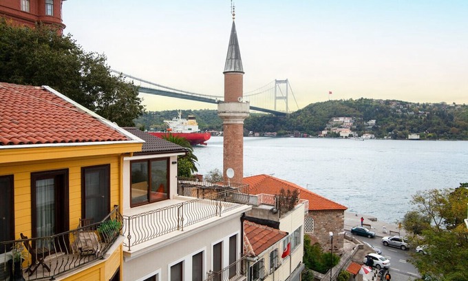 Rumeli Hisari Apartment | Mesmerizing Flat with Bosphorus View in Sariyer