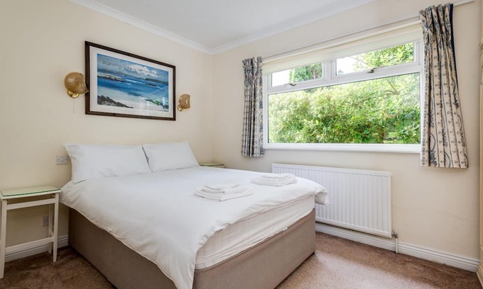 Yarnton Apartment | Spacious 1-Bedroom Flat with garden & free parking
