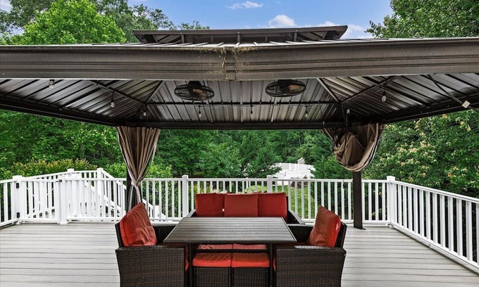 Mineral House | gather 'round the firepit, chill by the pool or go jump in the lake-it's nearby!