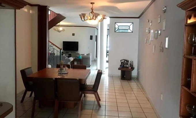 La Barca House | Hermosa Casa Para Hospedaje en el Centro de La Barca