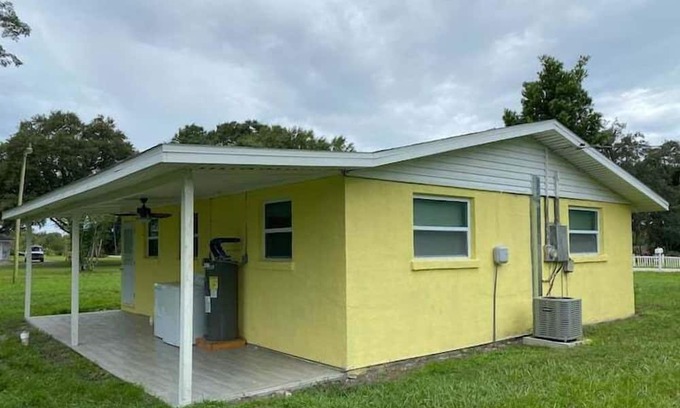 Parrish Apartment | 2 Bedroom 788395 by Houzlet