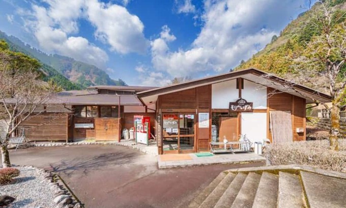 Kawanehon House | NogikuFusion of outdoor and healingHot spring / Haibaragun Shizuoka