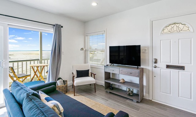 Old Towne House | Beachfront home with boogie boards and enclosed back yard