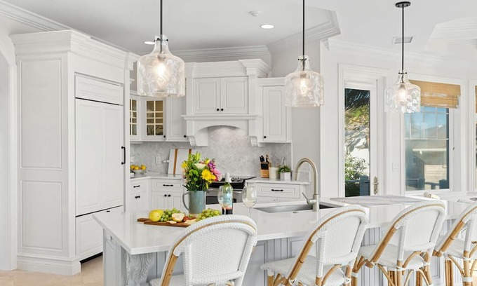 Melbourne Beach House | Stunning Melbourne Beach Oceanfront House W/Private Fire Pit, Dock, & Spa-Like Pool! 🌴