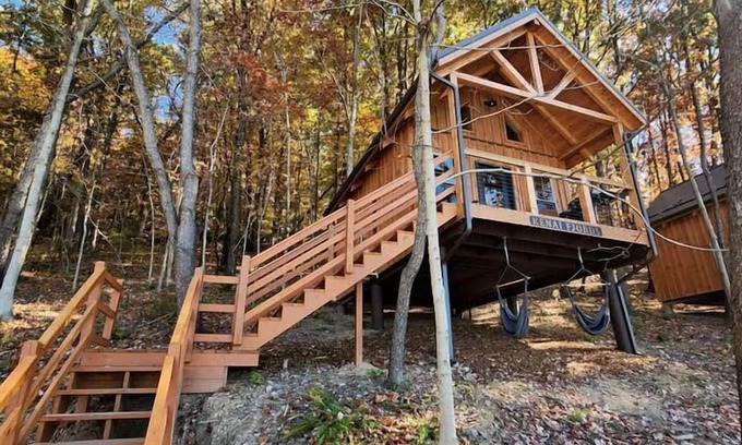 Scio Cabin | Wooden Chic Cabin Fully Stocked in Ohio