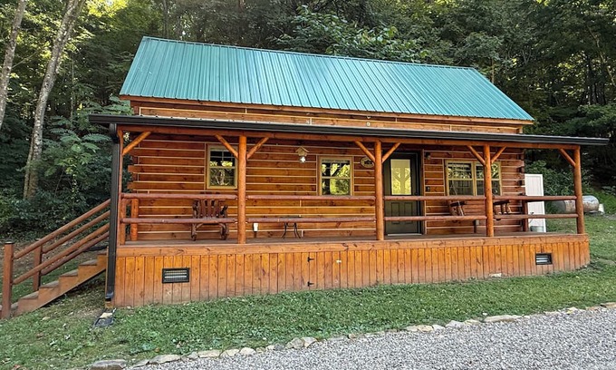 Borden Cabin | Cozy Cabin Escape in Borden, IN – Minutes from Louisville & Outdoor Trails