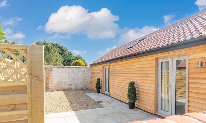 Aldborough House | Snipe Meadow Barn is an elegant single storey barn conversion, sensitively restored to provide top q