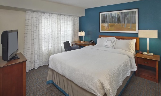 Avon Apartment | Adventure Getaway! 2 Cozy Units, Free Breakfast and Parking!