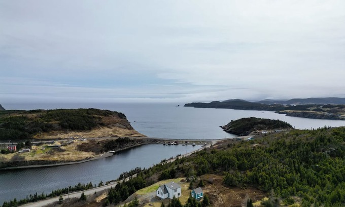 Terra Nova House | Ocean View Chapel | Port Rexton | 2BR | Bunkie