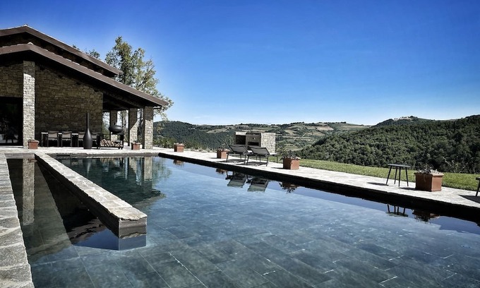 Roccaverano Villa | Inviting country home with private pool and views over the hills! - Villa Kaja