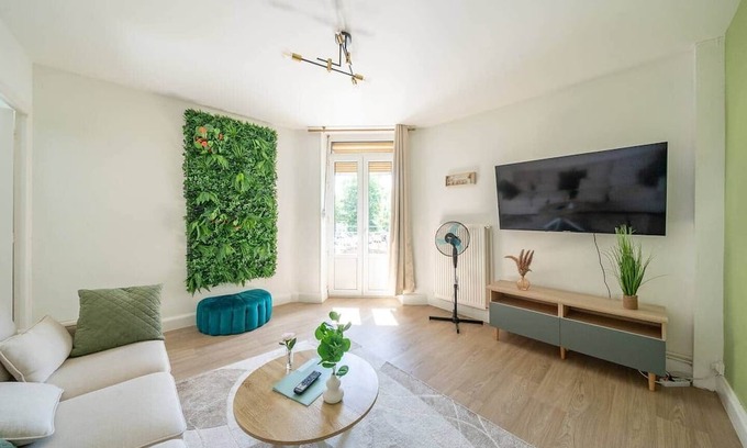 Homecourt Apartment | Le Julie -Spacious - 5 pers' - 3 beds - Railway station 500m