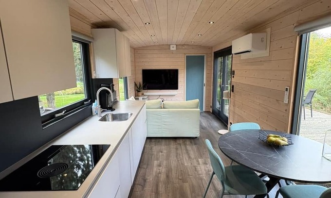 Hemrik House | Peaceful tiny house - a haven to retreat