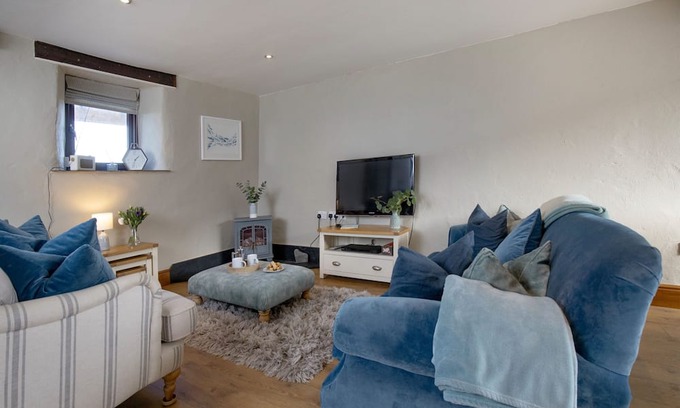 Stibb Cottage | Toad Hall is a spacious cottage in North Cornwall full of character