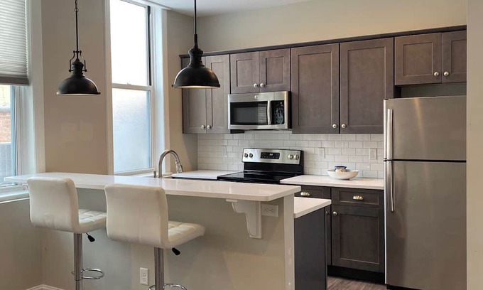 Glens Falls Apartment | Luxury Chic Loft I - Civic Center/Cafe/Brewery/Farmers Market - Center of Town