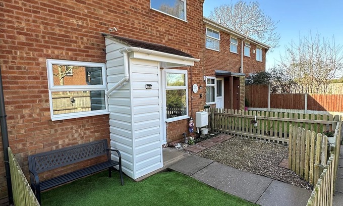 Much Marcle House | Stoke Prior Escape for 4 just 5 mins from M5/M42