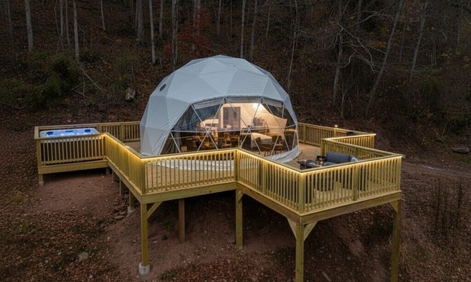 True House | Romantic Geodesic Dome Hot Tub Under the Stars