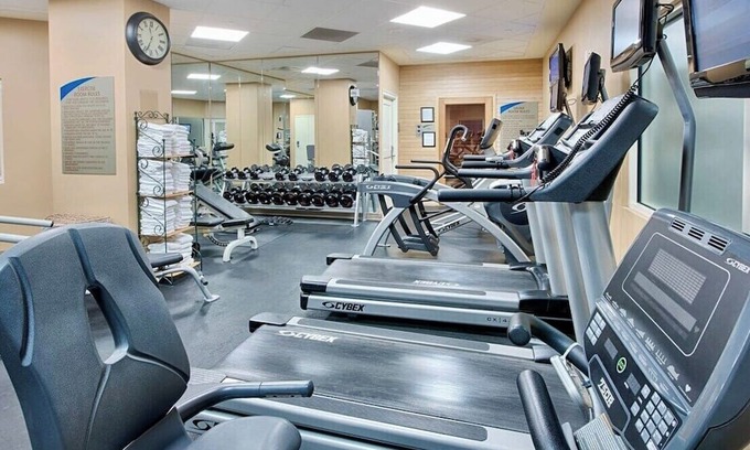 Old Town West Resort | Oxon Hill Getaway: 2 Bed/2 Bath Apt 34 chars