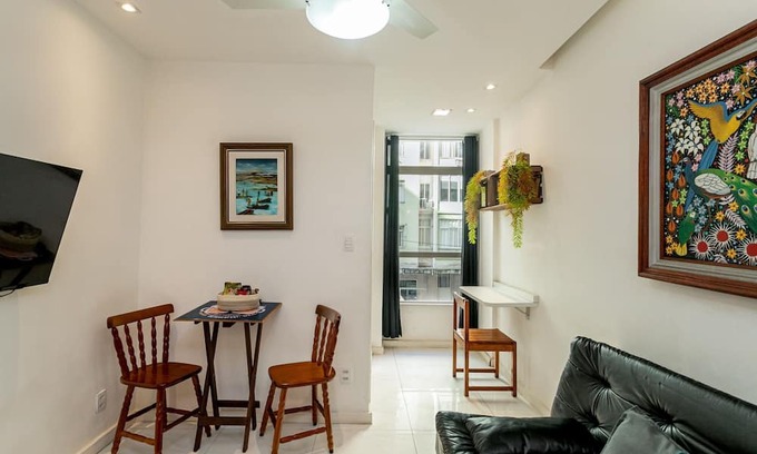 Copacabana Apartment | Private Copacabana: Conforto + Ticket ou Transfer