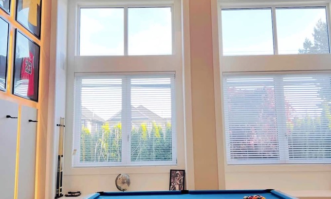 Steveston House | Brand New Luxury loft with huge living room and king bed room - 13 mins from YVR