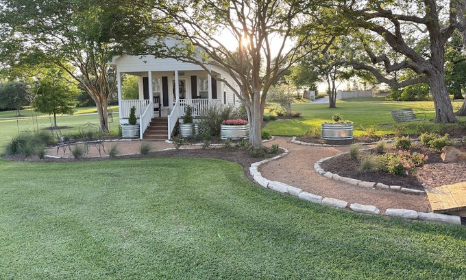 Brenham Cottage | Tara Farms Cottage. Peaceful Retreat on 50 Acres. Soaking Tub + Trails
