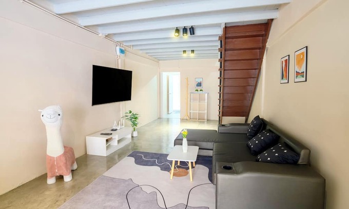 Khlong Ton Sai House | Whole Loft House ICONSIAM-Direct in authentic street food hotspot-24/7 check-in!