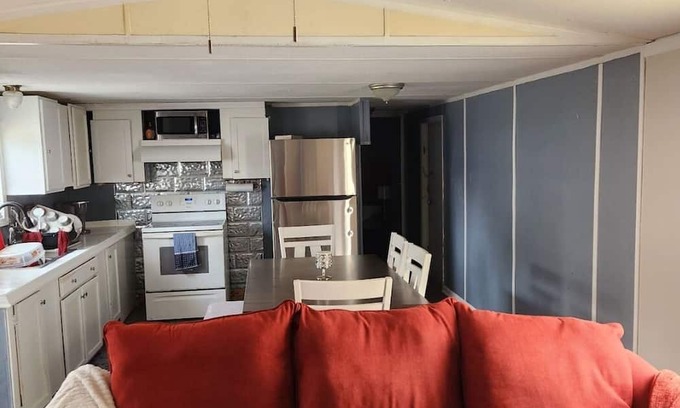 Portal House | Charming 3-bedroom mobile home with WiFi, AC in welcoming Portal