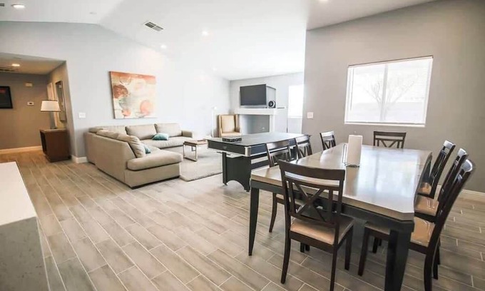 North Las Vegas House | Spacious, Stylish and Convenient