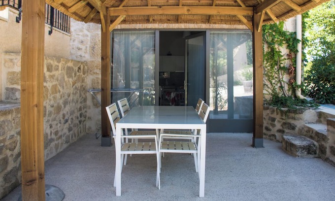 Montagnac Villa | Experience the art of well-being in a refined, soothing setting, ideal for families.