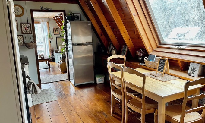 Thompson Ridge Ski Chalet | Cozy chalet at Goat Sanctuary with water views