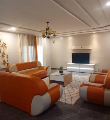 Abomey-Calavi Apartment | APPARTEMENT 1-A ZOPAH 2min EREVAN CALAVI