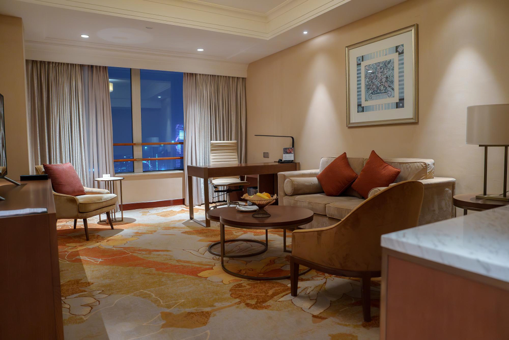 Ngu Hanh Son Apartment | Căn hộ 2PN sát biển, đầy đủ tiện nghi - Ban công ngắm biển từ tầng cao nhất tòa nhà MƯỜNG THANH